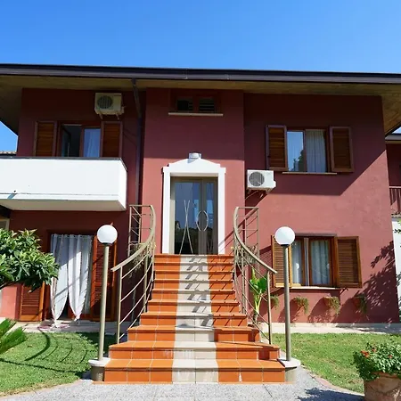 Le Mattine Bed and Breakfast 4*