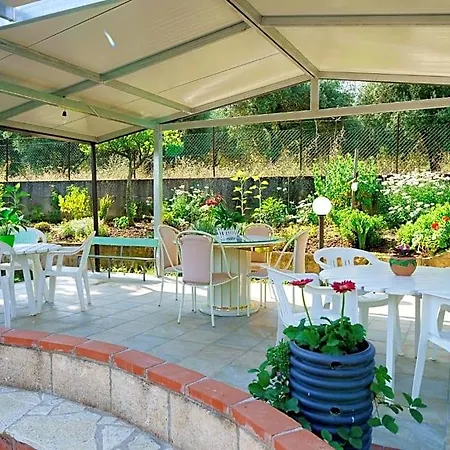 Alojamento de Acomodação e Pequeno-almoço Le Mattine 4*